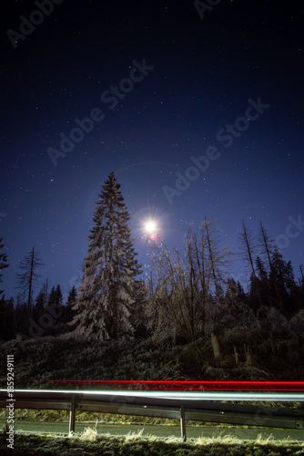 Mountain light stripe car ice 