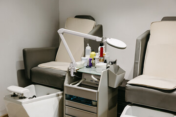 Handdoek met foto Pedicure Moderne pedicurestoelen in schoonheidssalon  © Raquel
