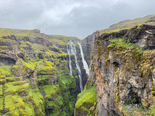 Islande - Glymur waterfall