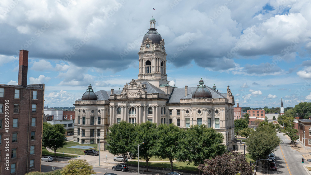 Fototapeta premium Cloudy Summer Aerial of Evansville’s Historic Courthouse