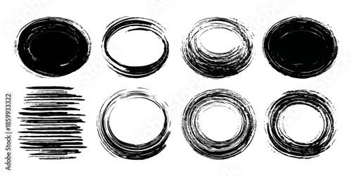 다양한 질감과 스타일의 붓글씨 원형 및 선형 그래픽 요소 모음