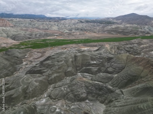Cuadro en lienzo A bird's eye view of a multi-layered rocky landscape