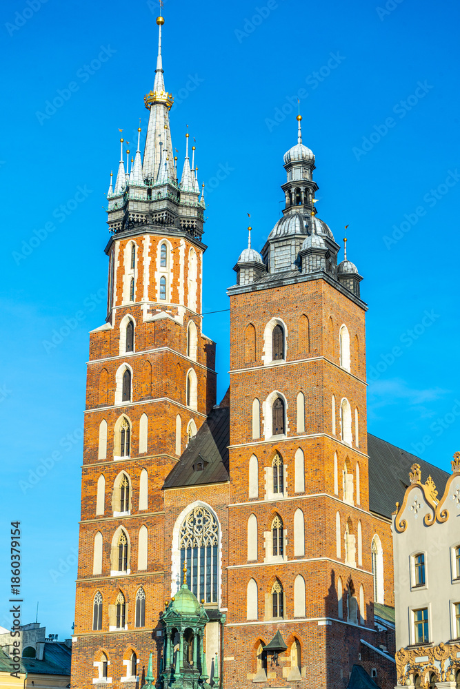 Fototapeta premium St. Mary's Basilica in Krakow Poland Architecture