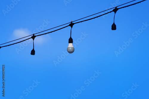 Wet bulb on the cable outside