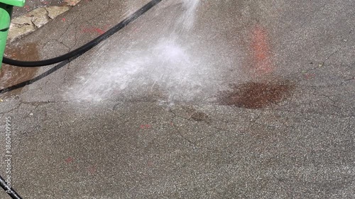 High Pressure Hose Asphalt Wet Street Cleaning Water Flow