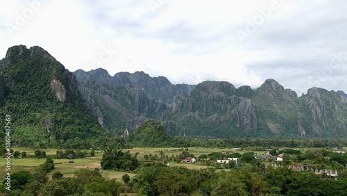 Laos - Karststeingebirge in Vang Vieng