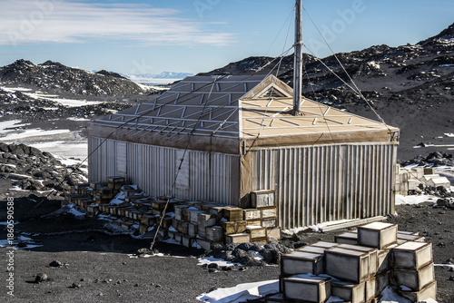 Obraz na płótnie Shackleton's hut, Cape Royds, Antarctica