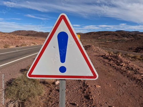 Fotografi Danger Road Sign, Warning Sign