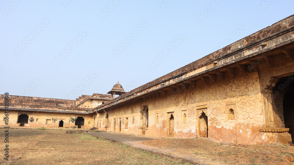 Obraz premium India, Bihar, Sasaram, View of Ruins and Fortress of Rohtasgarh Fort, The Fort Originally From the 12th Century, Rohtasgarh.