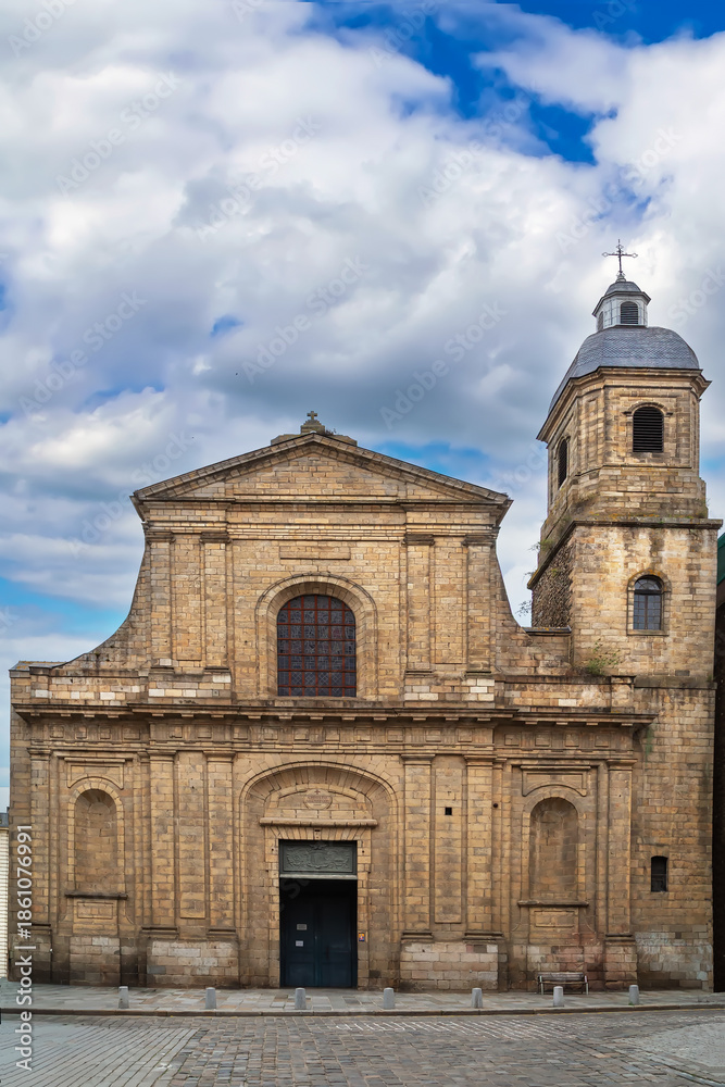Fototapeta premium Basilica of Saint-Sauveur, Rennes, France