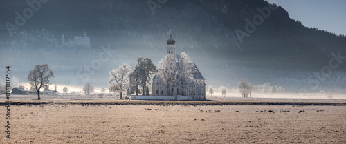 Foto Sankt Coloman, Schloss Neuschwanstein und Hohenschwangau in Schwangau im Winterk
