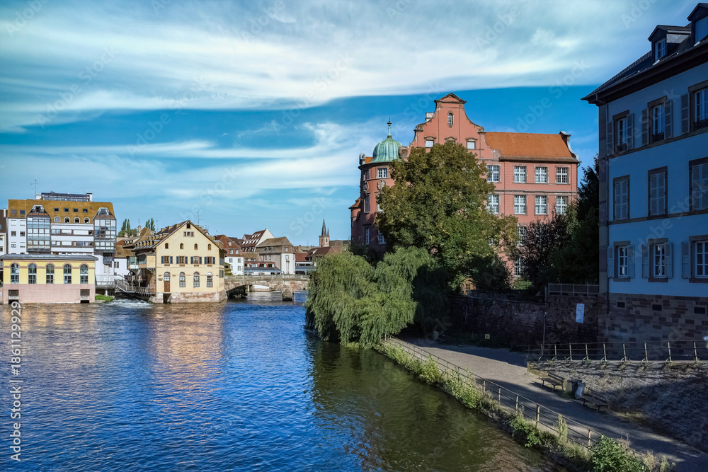 Fototapeta premium Strasbourg in France, old city center with colorful houses, on the canal 