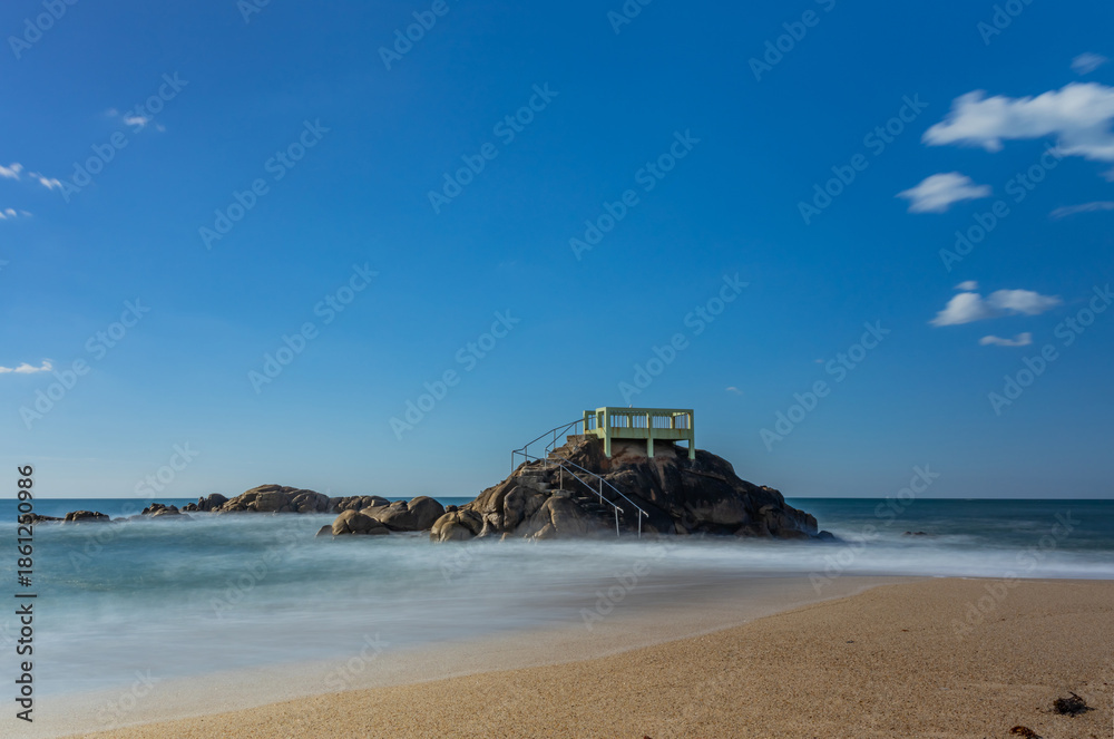 Fototapeta premium Long exposure at the ocean