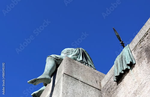 Helvetica auf Reisen am Rhein in Bssel