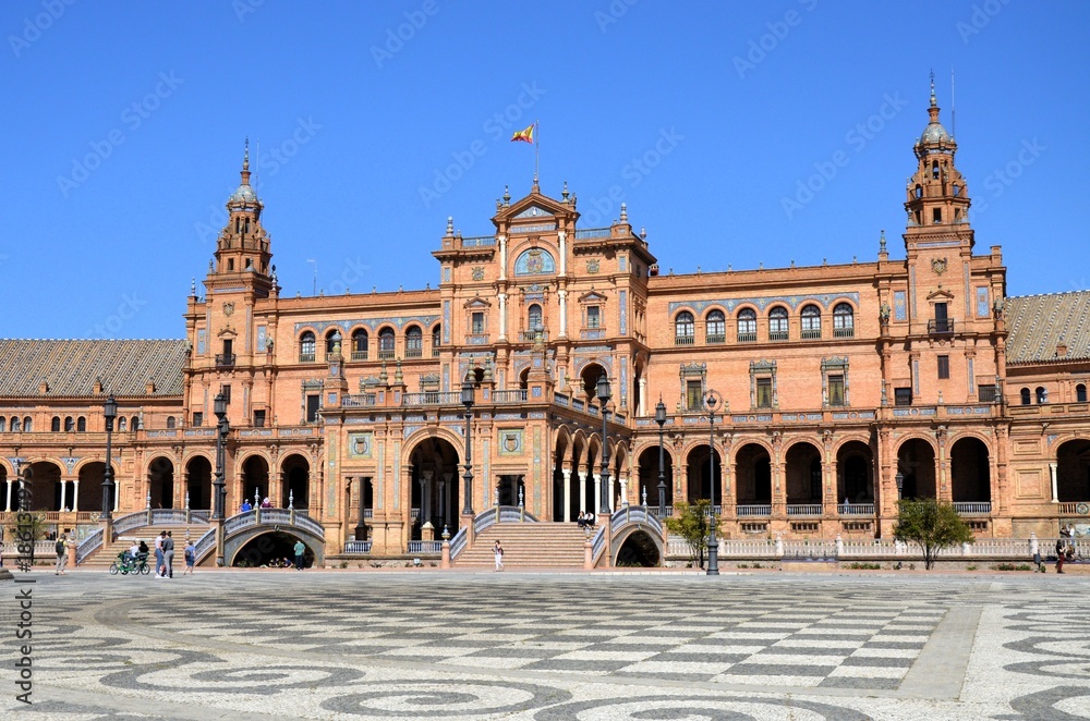 Obraz premium Seville, Spain 03.28.2019: Plaza de Espana or Spain Square in Seville, Andalusia, Spain