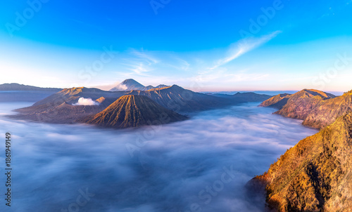 Fotografie Panoramic early morning view of Mount Bromo in East Java, Indonesia