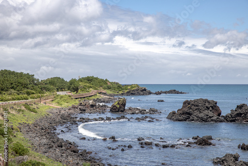 Wallpaper Mural beach and sea Torontodigital.ca