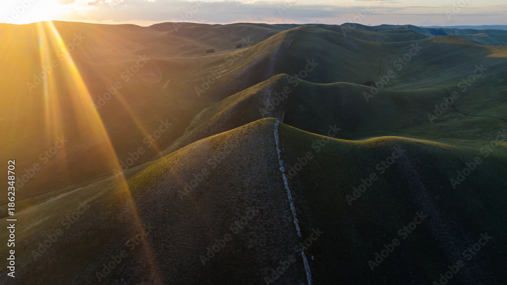 Obraz premium A drone view of the Long Mountains in the Orenburg region at sunset