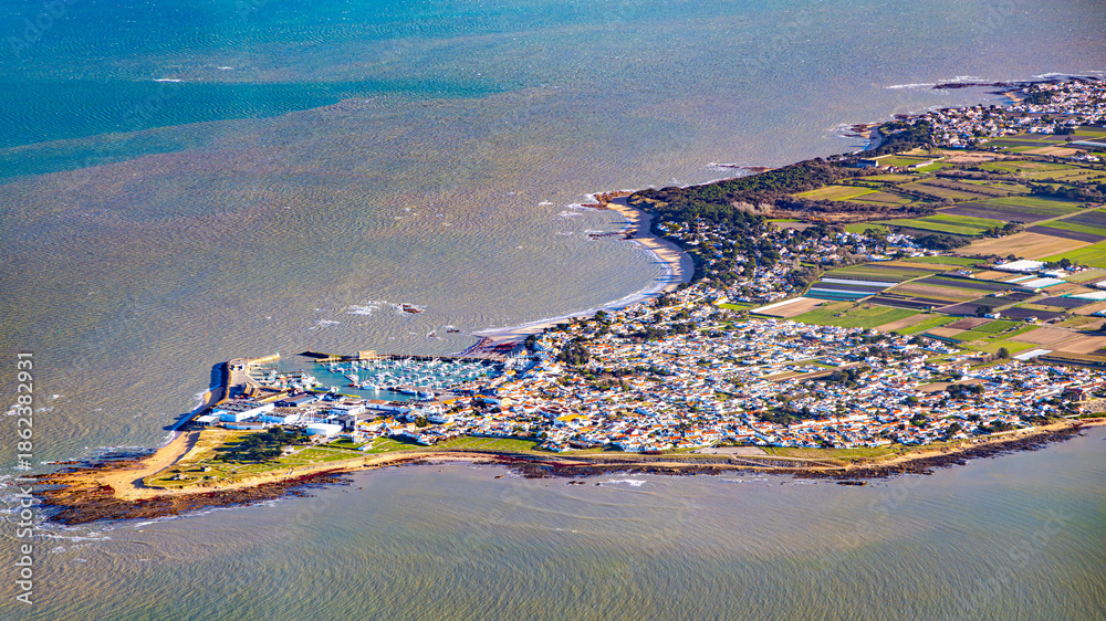 Fototapeta premium loire atlantique coast and loire estuary from aerial view