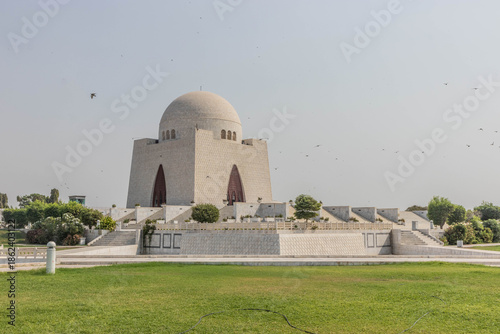 Cuadro en lienzo Mazar-e-Quaid (Jinnah Mausoleum) in Karachi, Pakistan