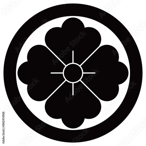 家紋です。丸に花角といいます。