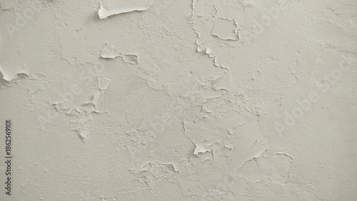 Fotografia The surface or background of an old white wall with peeling paint