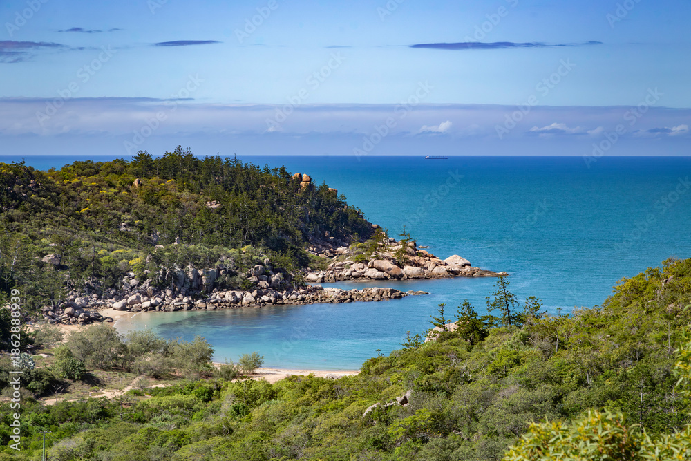 Fototapeta premium view of a bay on the island 