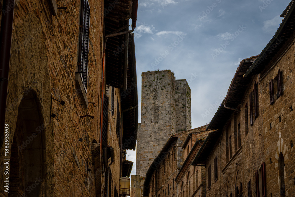 Fototapeta premium San Gimignano is a small walled town of medieval origin, situated on the hills of Tuscany, Italy.