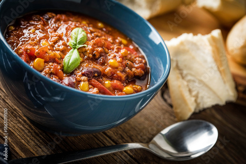 Tableau sur toile Mexican chili con carne.