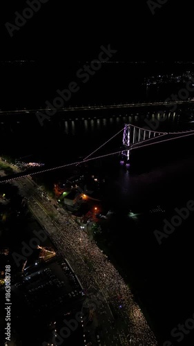Imagens Aereas Reveillon Florianópolis - Ponte Hercilio Luz - Noite