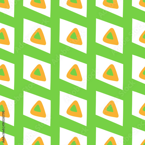 Seamless Pattern of Triangles in Diamonds