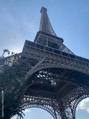 eiffel tower paris