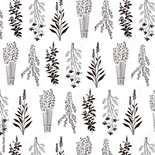 5種類のハーブの手書きモノクロ白黒シームレスパターン（ラベンダー、ローズマリー、ミント、カモミール、セージ）