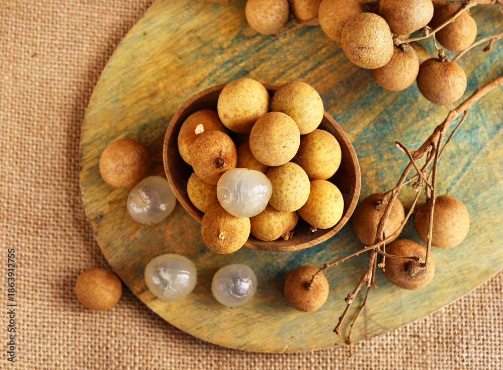 Obraz premium Fresh organic tropical fruit longan dragon eye