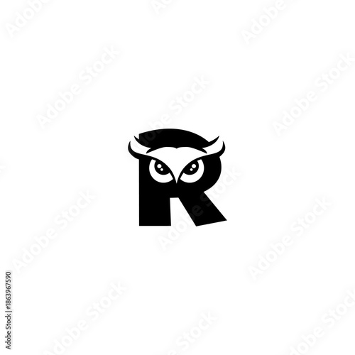 Minimal Owl head blending wit...