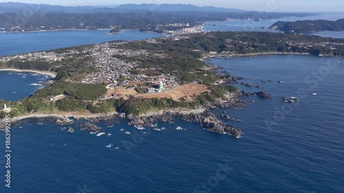 本州最南端・潮岬へ接近するドローン空撮