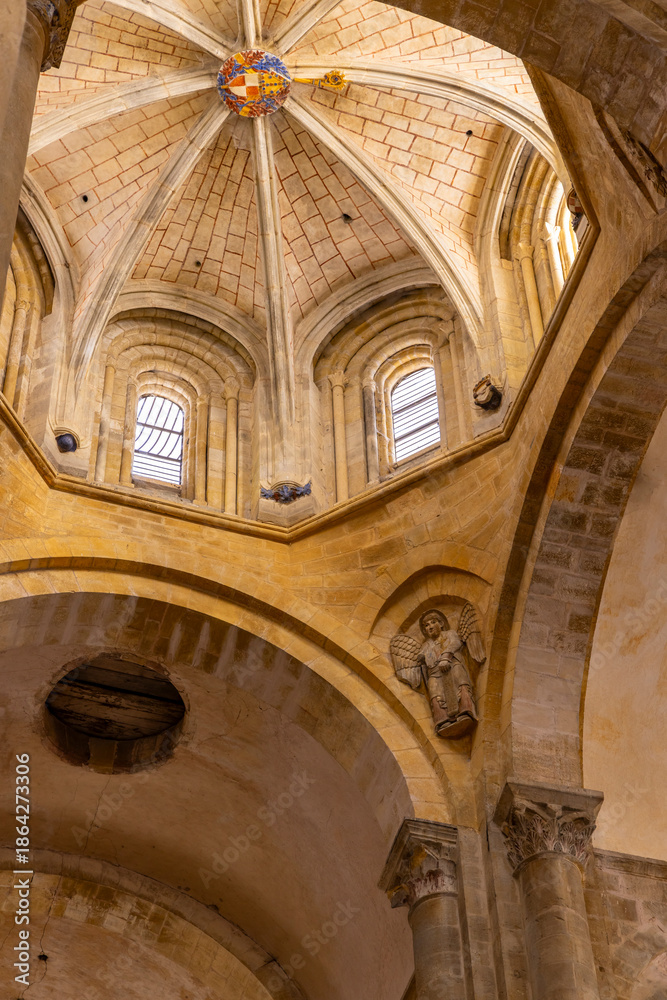 Fototapeta premium Abbey Church of Sainte Foy Conques interior dome vaults