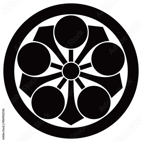 家紋です。丸に剣梅鉢といいます