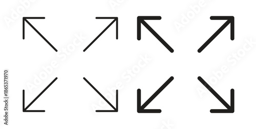 Expand icons illustration, editable stroke, flat design style isolated on white