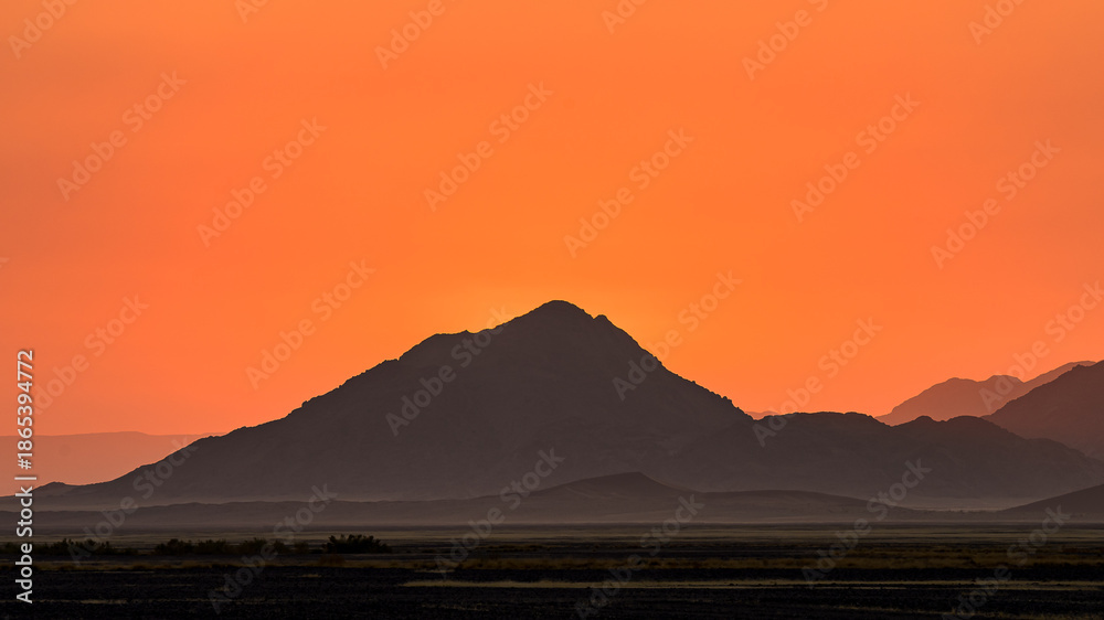 Obraz premium Sunrise in the desert