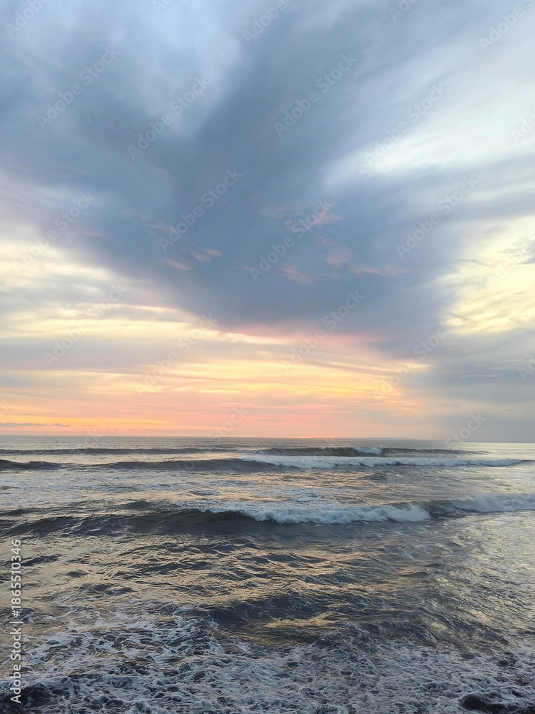 Fototapeta premium sunset over the sea
