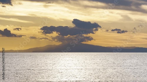 三浦半島から望む伊豆半島の夕景