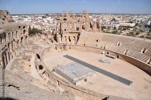 The Amphitheater of El-Djem, the second largest historic amphitheater in the world, built by the Romans in the 3rd century AD. Africa, Tunisia,
