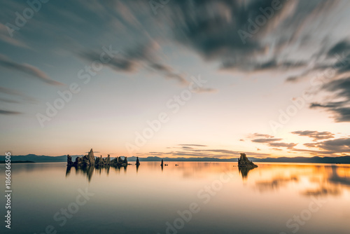 Obraz na plátně Sunrise at Mono Lake with its typical tufa towers reflecting on a calm water sur