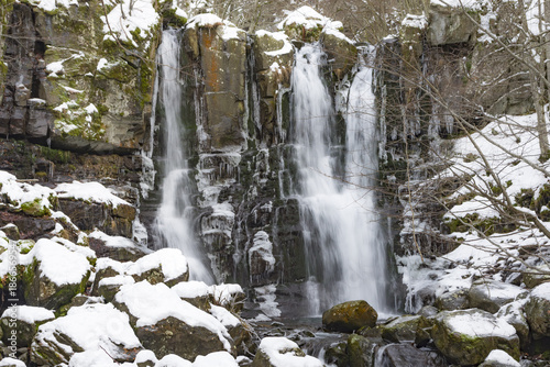 Fényképezés L’ultima cascata del Dardagna in appennino con la neve