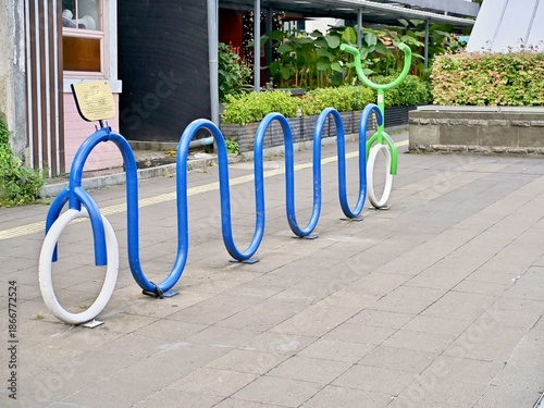 Bilde på lerret Attractive bicycle parking facilities on public roads