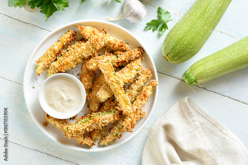 Baked crispy zucchini fries