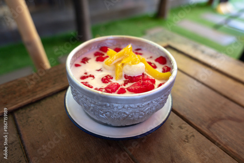 Fotografija Close up of a Thai dessert called Ruam Mit