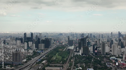 Wallpaper Mural Camera footage of modern city skyline on clear day	
 Torontodigital.ca