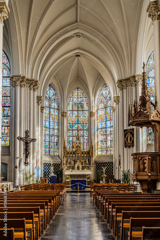 Obraz premium Eglise Saint Pierre à Bouvines, village situé en région Hauts de France. (Bataille de Bouvines en 1214)